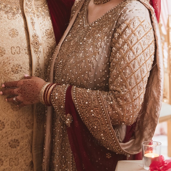 Royal Maroon and Taupe Indian Pakistani Bridal Lehenga Kameez - Picture 11 of 11